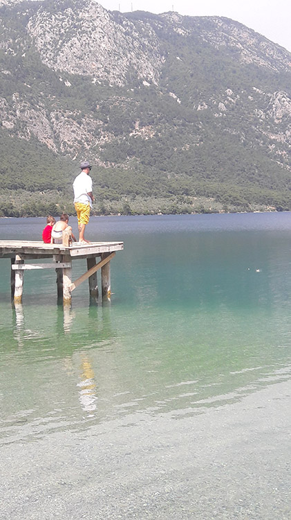 pêche sur le port d'Akbuk en Turquie près de Dalyan