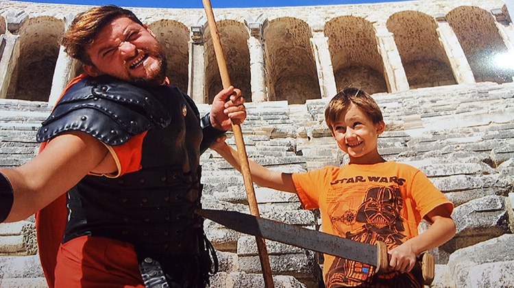gladiateur au théâtre antique d'Aspendos près d'Antalya en Turquie