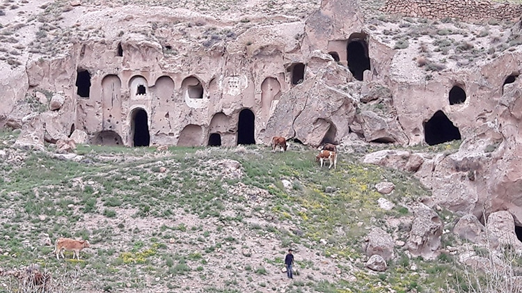 village troglodyte de Soganli en Cappadoce Turquie