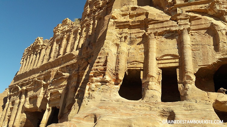 tombeaux des rois nabatéens de Pétra en Jordanie