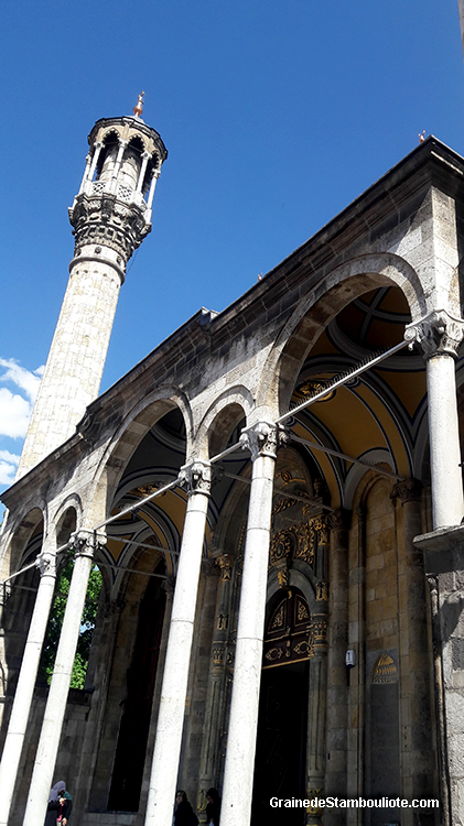 mosquée Aziziye de Konya, un mélange de style ottoman et baroque