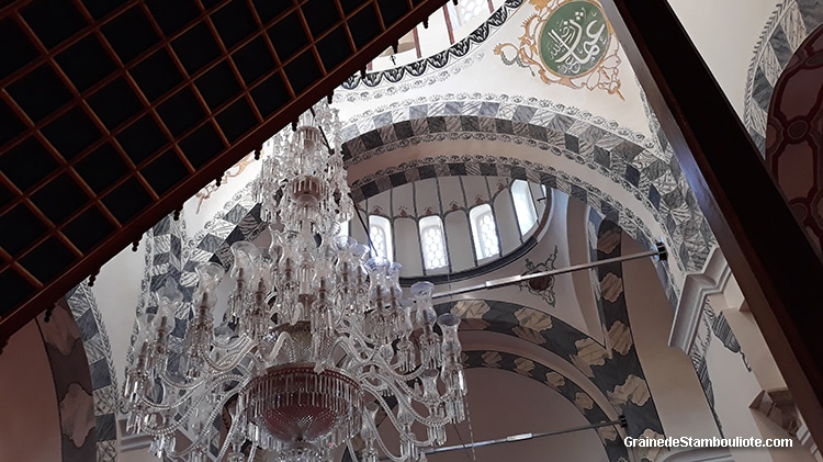 coupoles de chapelle funéraire du monastère du Christ Pantocrator de Constantinople, architecture byzantine, convertie en mosquée du molla Zeyrek à Istanbul