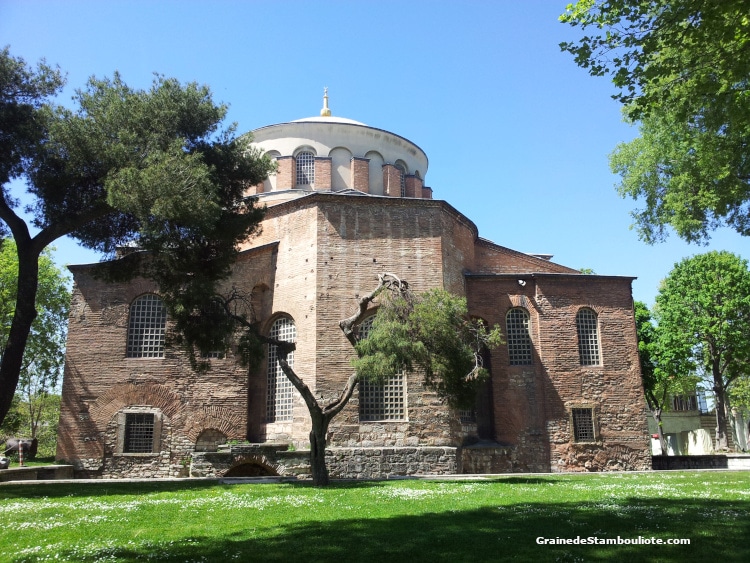 église byzantine Sainte-Irène, Istanbul, palais Topkapi, Cour des Janissaires, cour des Parades